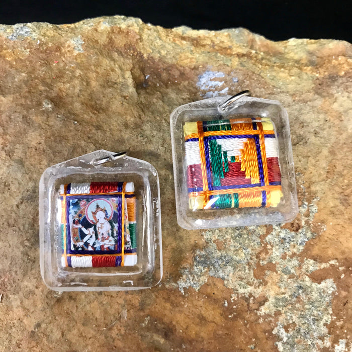 Namgyalma/Ushnishavijaya Sungkhor-Amulet