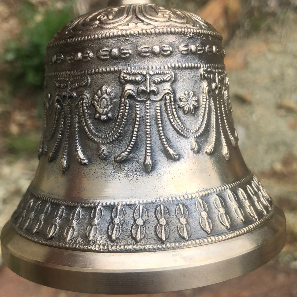 Bell & Vajra Nepal Super Fine Quality 8”